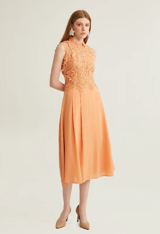 Vintage-Inspired Women's Clothes Now On Sale For Chic Urban Styles Elegant Laced Bodice Midi Dress