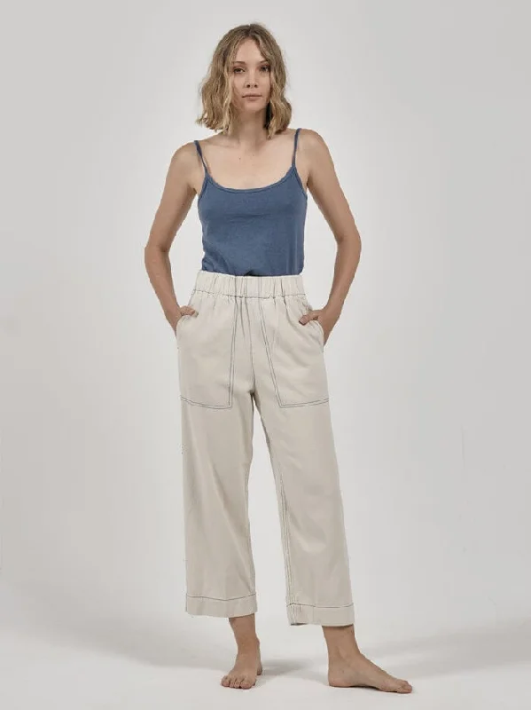 Fashionable Women's Casual Apparel Trend Alert Ease Utility Pant - Vintage Bone / Botanical Blue