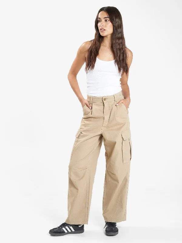 Women's Evening Garments Your Timeless Wardrobe Awaits Union Slouch Pant - Sand