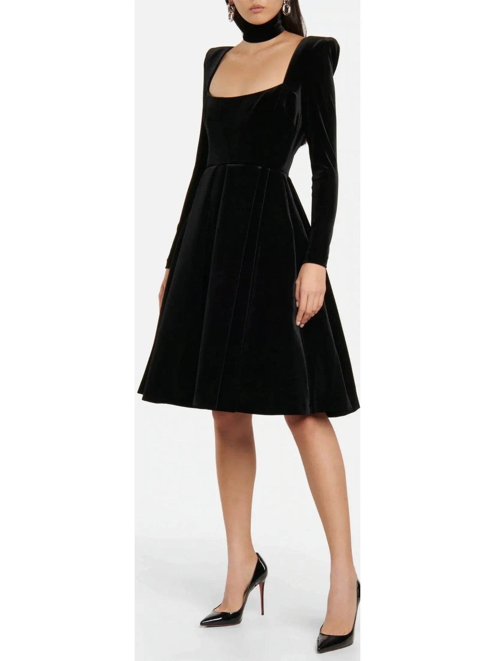 Women's Elegant Evening Attire Chic Outfits Pleated Black Velvet Midi Dress