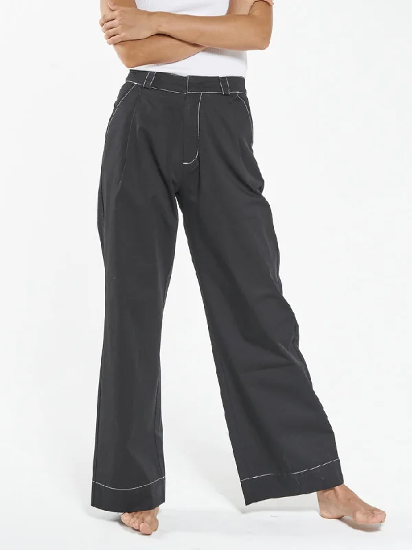 Stylish Women's Garments Versatile Wardrobe Essentials Artist Contrast Pleated Chino Pant - Black