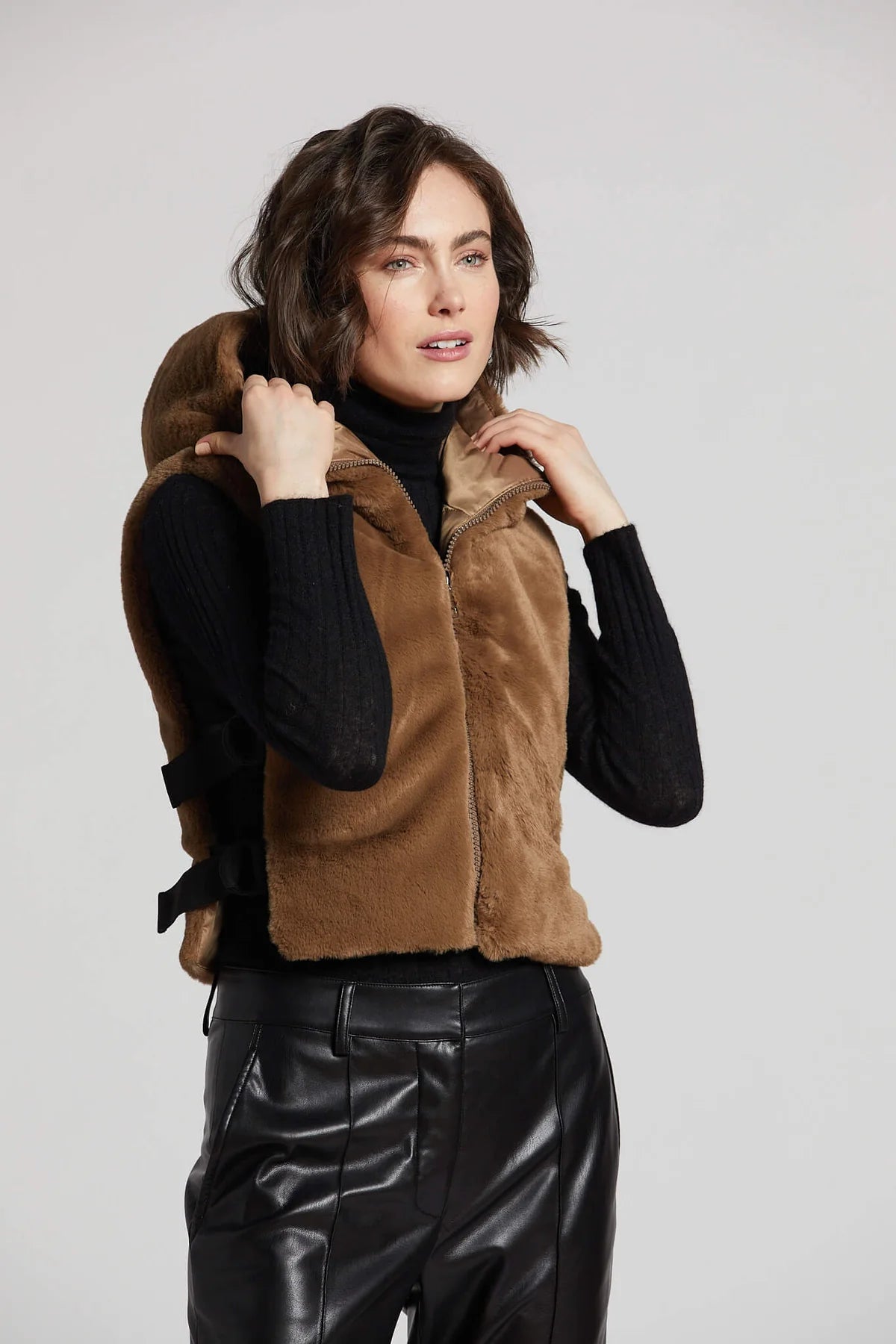 Women's Trendy Apparel Stylish Savings Peanut Faux Fur Hooded Vest - Walnut