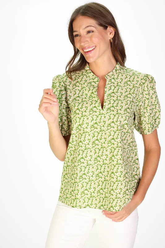 Women's Vacation Attire Soft Textures Brooke Top in Green Daisies