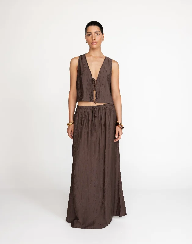 Women's Formal Event Attire Fast Fashion Favorites Madi Maxi Skirt (Chocolate)