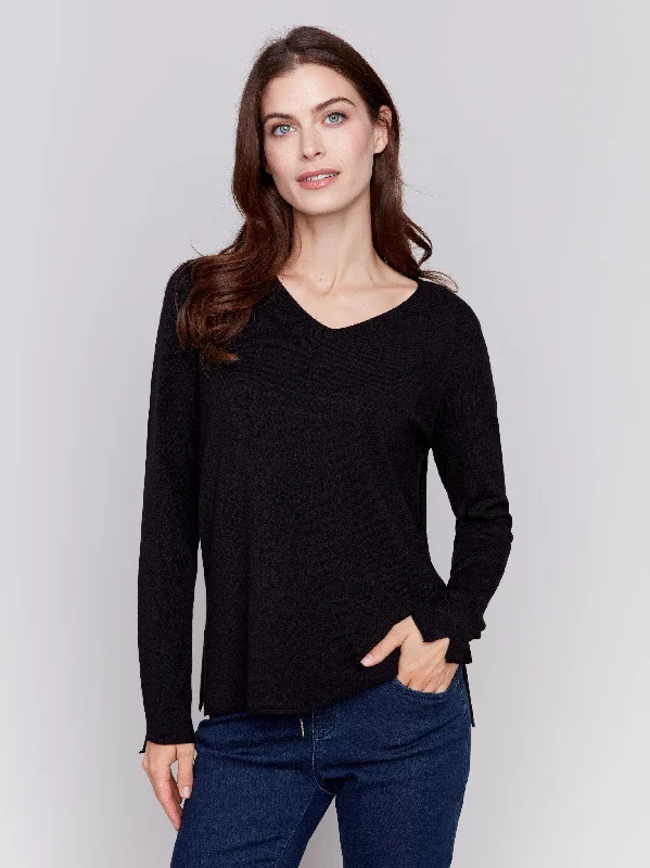 Women's Night-Out Outfit Limited Edition Basic V-Neck Sweater - Black