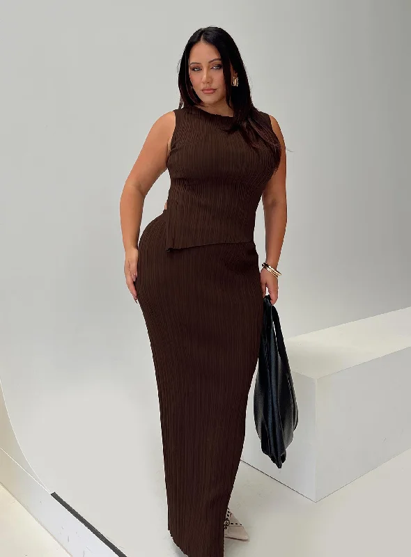 Women's Attire Odd Size Clearance Sale Basile Set Chocolate Curve